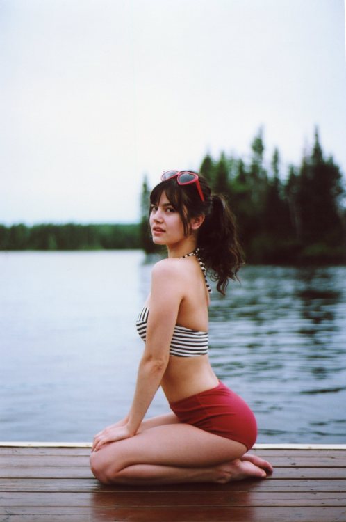 We’re always up for some pinups by the water!(We certainly have more than a few in our new book!)(27