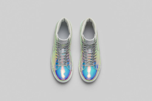 mlkso:all—-white:Nike Blazer Mid Premium QS “Iridescent”all white, the best in streetwear clothing a