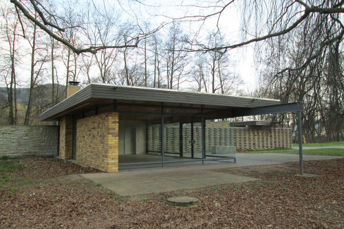 germanpostwarmodern:Glashaus (1974-78) in Jena, Germany, by Friedhelm Schubring