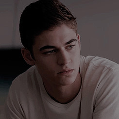 hardin scott iconsplease, like or reblog if you use/save