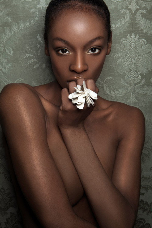 fuckyeahdarkgirls:fuckyeahdarkgirls!Black Girls Killing It Shop BGKI NOW