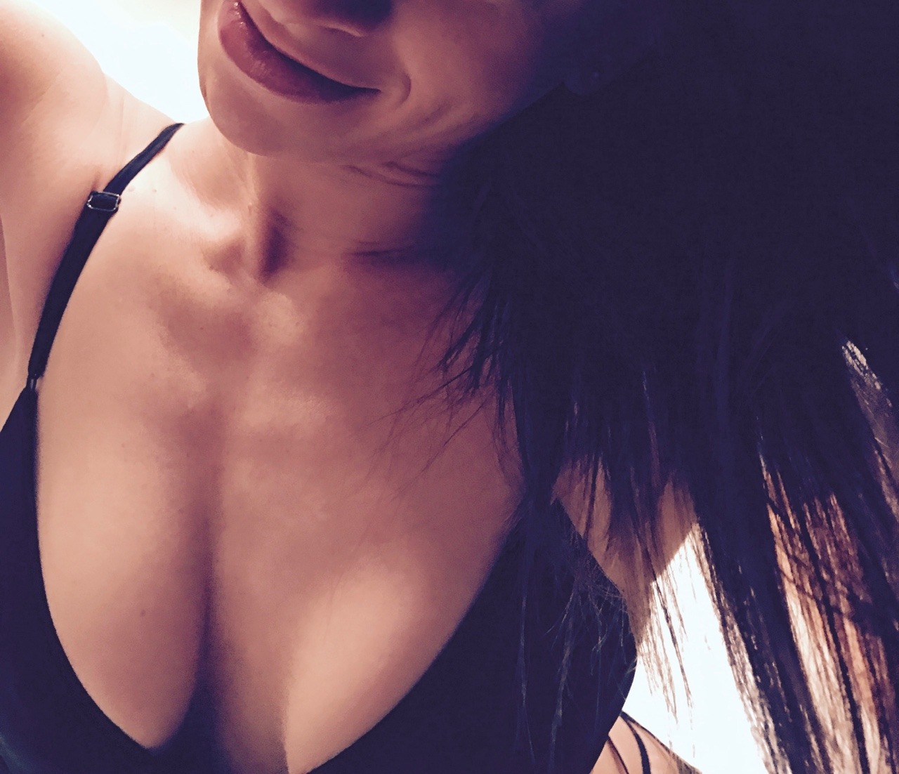 realhotwife88:  Saying that I love her mouth Is an understatement  ❤️️👄❤️️
