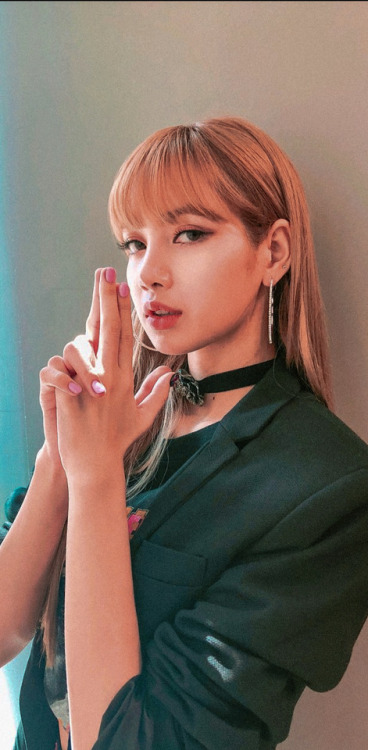 baekyoonss: She’s foxy