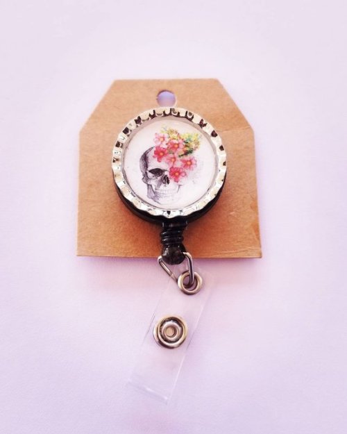 Skull Bottlecap Badge Reel //ALCreationShop