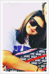 briennister:  Selena + Glasses 