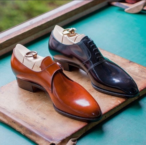 TYE shoemaker @tyeshoemaker Picture courtesy of @tyeshoemaker #bespokemakers #bespokeshoes #bespokeb