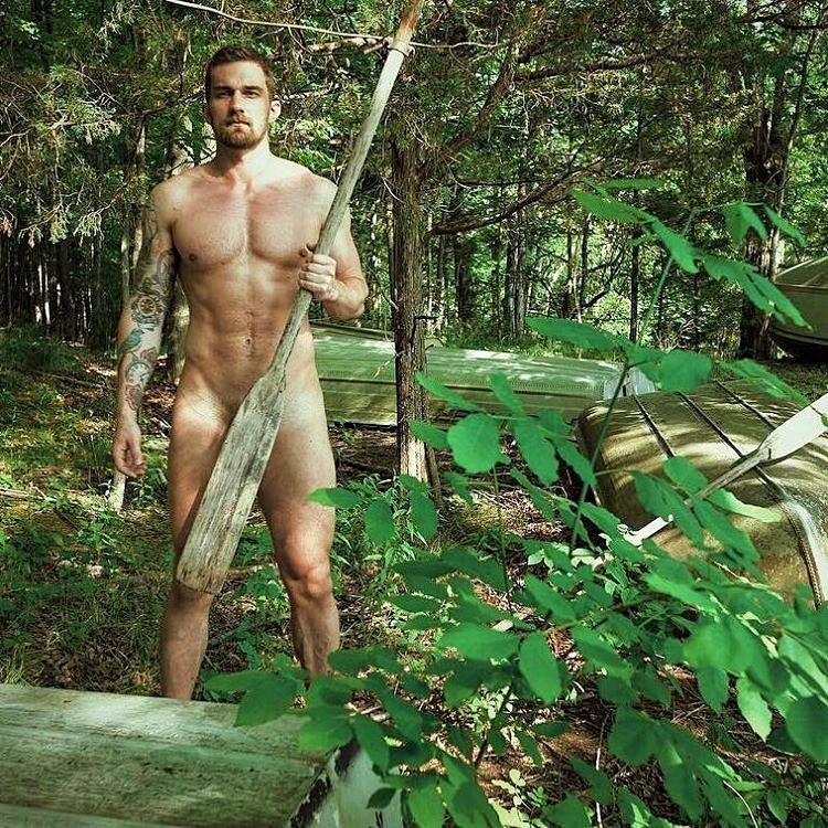 brentwalker092:  raunchster:  I’m in love. With him. With rowers. With paddlers.