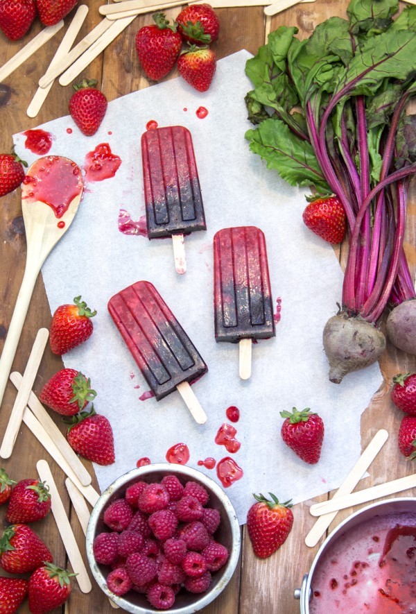 jerryjamesstone:  10 Popsicles Made with More Than Just Fruit http://cookingstoned.tv/blog/2014/05/10-popsicles-made-with-more-than-just-fruit/