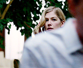 shesnake:favourite characters 4/? • amy elliot dunne, gone girl — you know what’s hard? faking a pre