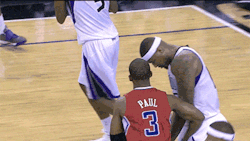 jayyyare:  Cousins stopping Isaiah from shaking CP3’s hand 