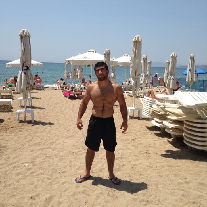 nonwrestlingwrestlers:  Follow http://nonwrestlingwrestlers.tumblr.com