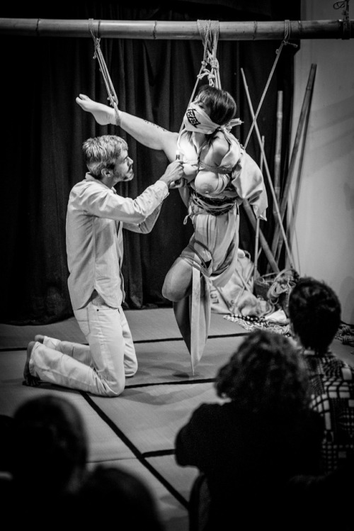 Performing @ Place des cordes Lyon - Dec 2017In ropes : @tykarsPics : Pyrrhuswww.ropesession.com