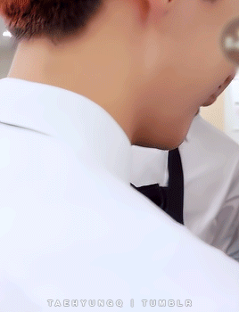 Joon Eats A Sour Berry :c