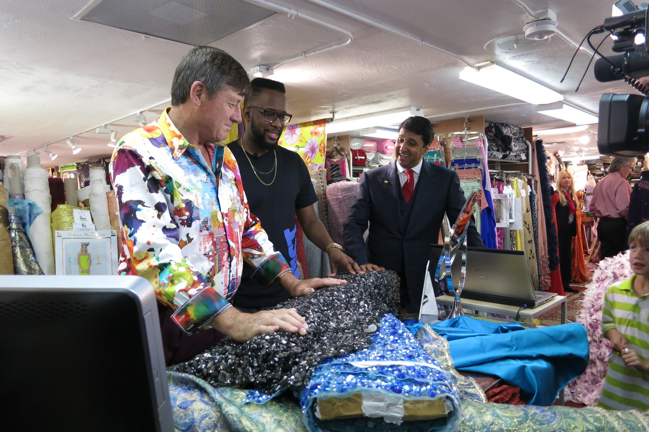 Craig Sager at REX Fabrics plotting out his next custom suit!
Credit: Image courtesy of REX Fabrics
825 SW 37 Avenue,
Miami, FL 33135, USA
P. 305-448-0028
F. 305-448-7979
www.rexfabrics.com