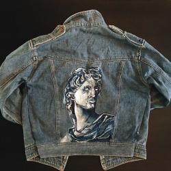 cita-spectre:  morguequeen:  artscooldropout:  Hey y'all! I’ve been working on some hand painted denim jackets to try and support myself. All of these have been sold but you can message me with serious inquires :)  Wow these are beautiful!  I think