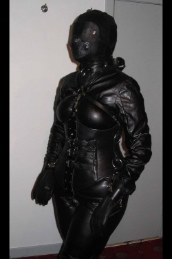 leathermores120:  epicweapon666:  Goddess wants to keep me warm as winter is just around the corner. Warm and to not cum  So hot! I want to be like this
