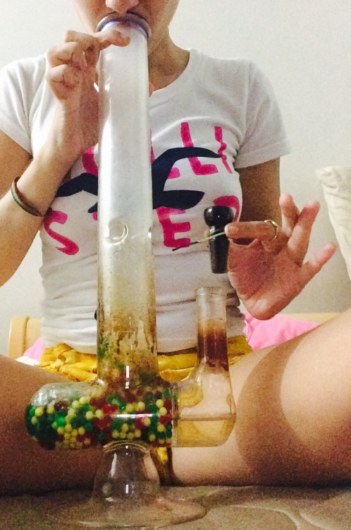 classynst0ned:  rarshock:  classynst0ned:  love-420hunny:  classynst0ned:  i-art-you:  classynst0ned:  Bonging 🍁  My ex has a bong just like this, but what are all those little colored balls in yours!?  They are diffuser beads and they cool down the