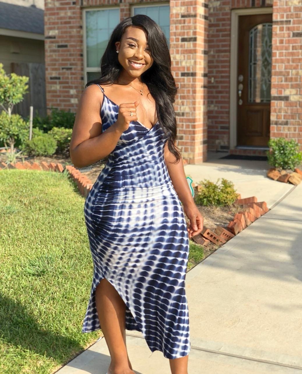 kingjazziedad:  DeliciouslySexy. Curvy. BootiDelicious. Gorgy. Ms AiyoMichelle 💜