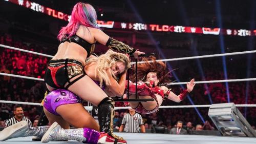 womenofwwesource:WWE TLC 2019: The Kabuki Warriors vs. Becky Lynch & Charlotte Flair – WWE Women