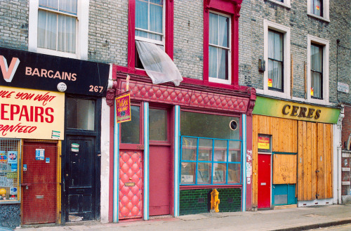 Portobello Road, London, 1987Photography by Peter Marshall