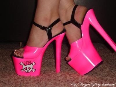 bimbo-couture: 🎀 Bimbo Fashion Tip #2 🎀  Always wear pink. 