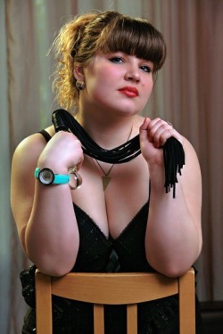 bbwmodels.tumblr.com post 92082394972