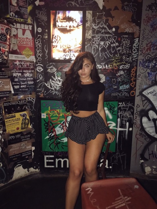 pussyconnoisseur6996:  😍 Gorgeous, Excellent Tanned Body 🙌😻