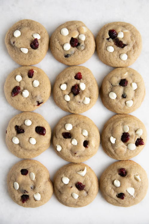 fullcravings:  White Chocolate Cranberry Cookie 