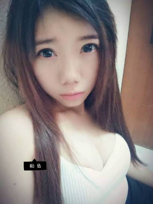 Hot malasian  Name : yuki  Age estimate around 20