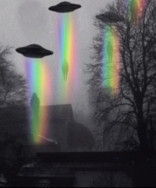 ufo-the-truth-is-out-there:The end of time looks promising: by Sara Shakeel