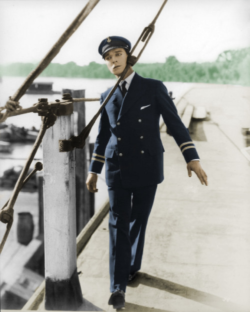 bustergirl: tarynsullivan: Buster Keaton (I can’t remember if this is a film or just him on th
