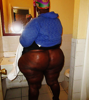 realbuttrare:  40 + Big Booty Home Grown… 