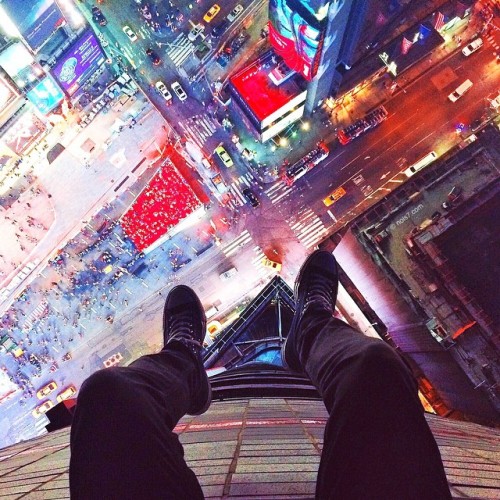 nois7-rj:  Vertigo Series by nois7 | Robert Jahns Follow www.instagram.com/nois7