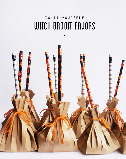 Don’t forget the treat bags! I made these little witch broom favors last minute for my son’s preschool halloween party after realizing the party wasn’t on actual Halloween. Inspired by a version I saw on pinterest, this super quick diy is sure to...