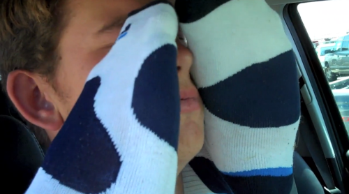 alexbarcelonaedit:He loves to make his younger brother sniff His socks.Le gusta hacerle oler sus cal