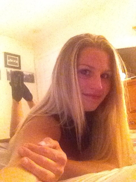 worshipmybooty:  New show tonight!! 8pm-10pm eastern. @ streamate.com my model name