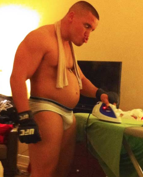 schlago:  itsfunnycuz:   more bellies here :D   Nice belly