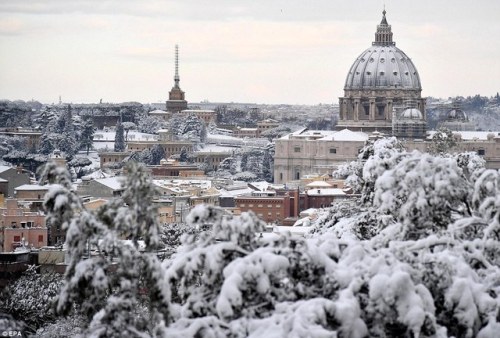 queensandkingsofattolia: fafana20: Snowy Rome (February 26, 2018) | (Source) I love everything 