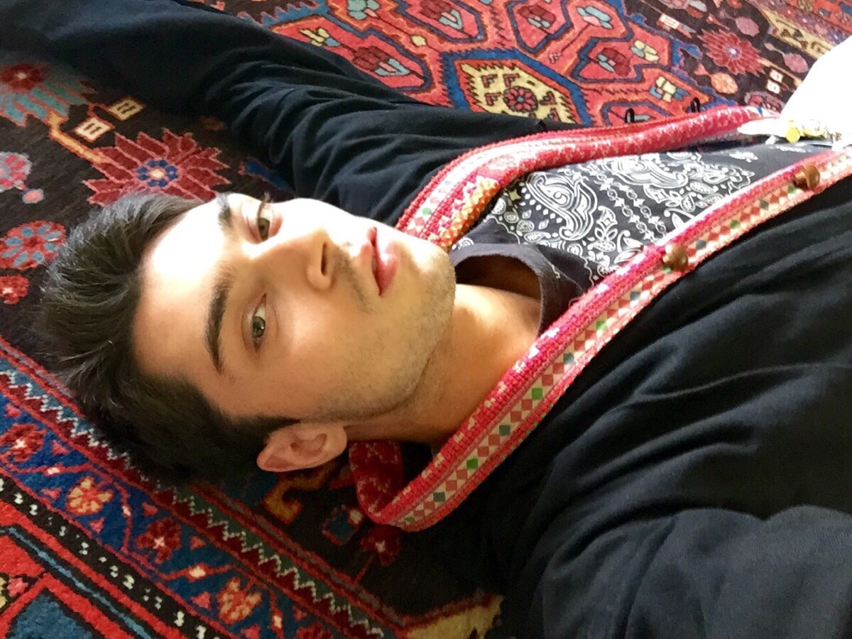 vaspour:  Feeling myself