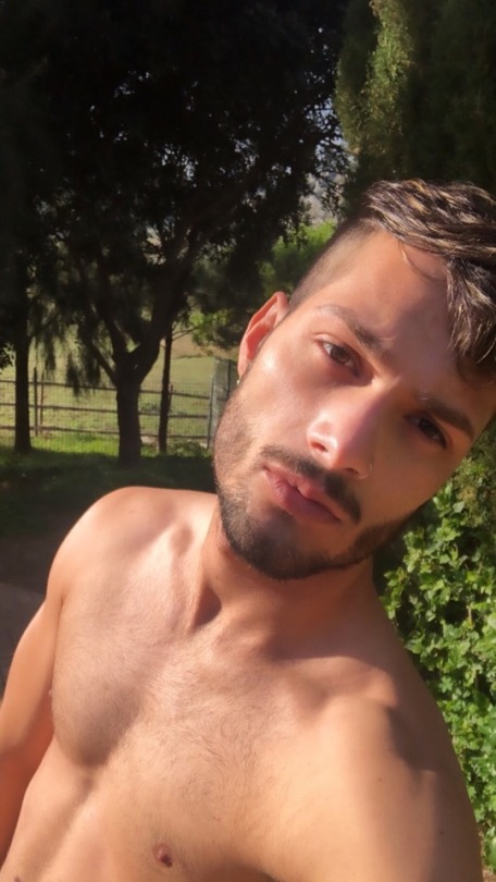 bjyonceknows: Insta: striay1 