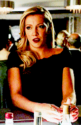 wouldyousingalong:laurel lance appreciation week: day 5: favorite outfits