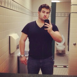 cjmc58:  Bathroom selfie 