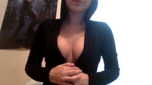 rydenarmani:  my boobs look way bigger than they actually are 