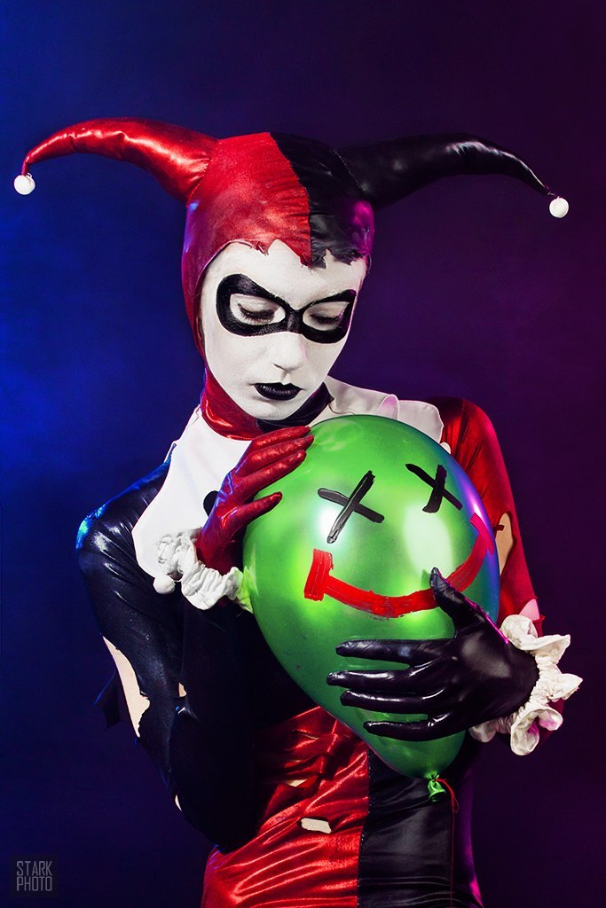 cosplayandgeekstuff:  eX-Dreamer (russia) as Harley Quinn.Photo I by: Tim FrostPhoto