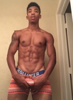 freakytrav70:  dree18:  Woof!! 😍😋  If I could wake up and go to bed with this ass in my face I would be a happy man…😍😍😍😍😍😍