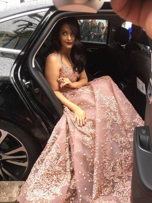 bollywoodishtyle: Aishwarya Rai attends the screening of ‘The BFG’ during the 69th Canne
