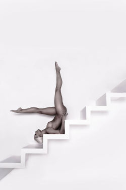 artnudesandsex:  up! by Kristian Liebrand 