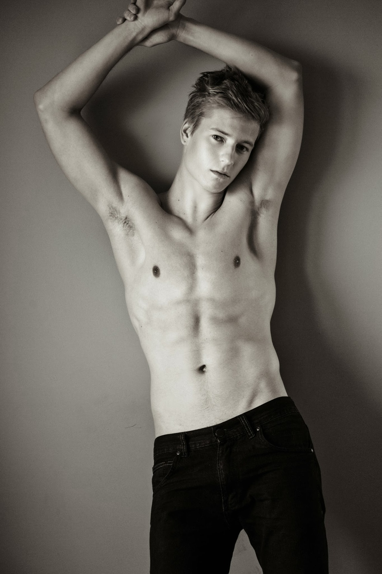 Taking Off:
Click, reblog and follow. Pass me around to all your friends.
