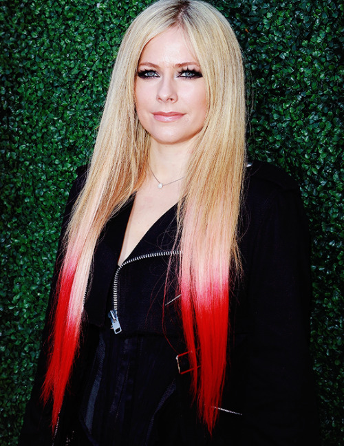 gettingscrazy:  Avril Lavigne - Variety’s Hitmakers Brunch presented by Peacock
