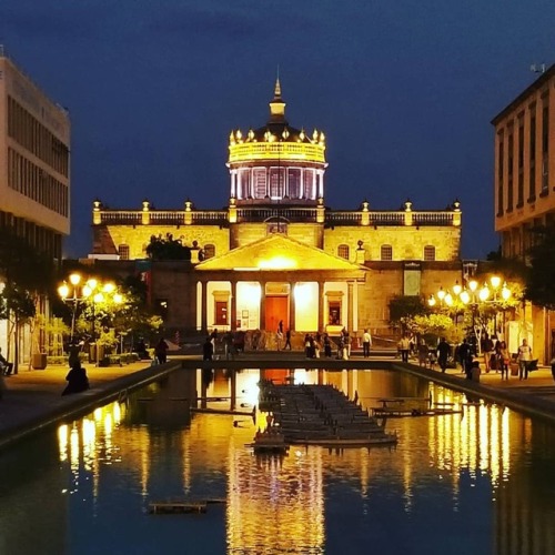 Instituto Cultural Cabañas ubicado en el Centro histórico de Guadalajara.  The Hospici